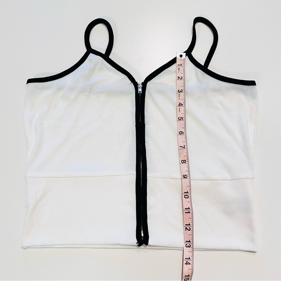 White & Black Contrast V-Neck Ribbed Zip Up Front Colorblock Tank Crop Top Shirt - Picture 7 of 7